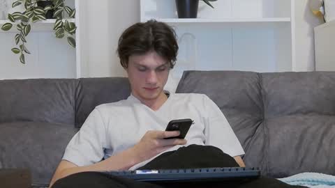 Calvin online show from 2, 2, 2025