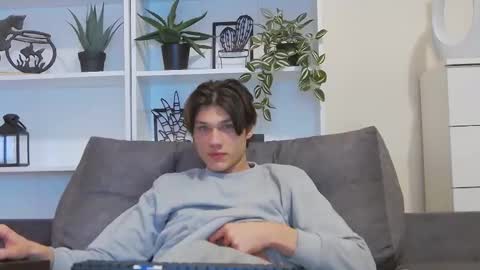 Calvin online show from 26, 2, 2025