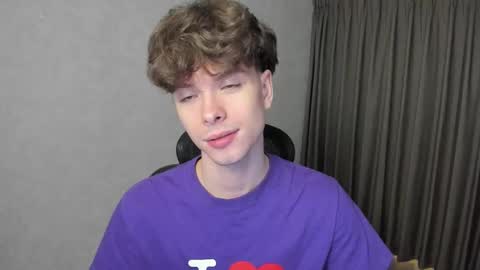 Snapshot of calvin_loves_you chatting on 7, 2, 2026 Hey I am Calvin online show from 7, 2, 2026