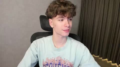 Snapshot of calvin_loves_you chatting on 9, 2, 2026 Hey I am Calvin online show from 9, 2, 2026