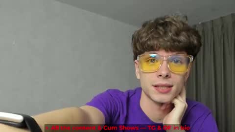 Snapshot of calvin_loves_you chatting on 8, 3, 2026 Hey I am Calvin online show from 8, 3, 2026