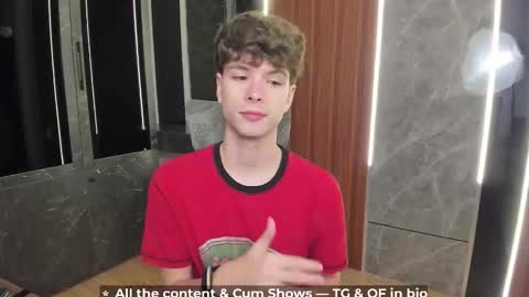 Snapshot of calvin_loves_you chatting on 29, 3, 2026 Hey I am Calvin online show from 29, 3, 2026