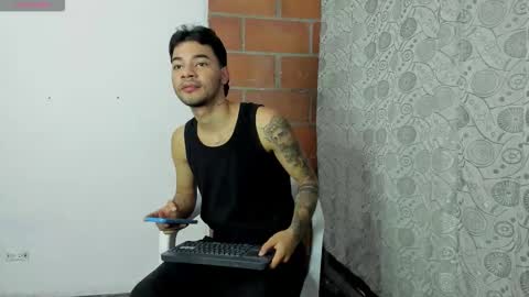 Snapshot of calvinparker_ chatting on 19, 12, 2025 Calvin online show from 19, 12, 2025