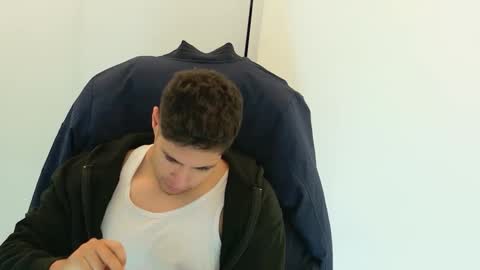 camara110 online show from 17, 11, 2025