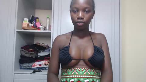 Snapshot of camclit chatting on 24, 2, 2025 Princess online show from 24, 2, 2025