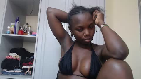Snapshot of camclit chatting on 28, 2, 2025 Princess online show from 28, 2, 2025