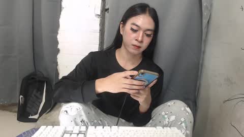 camela_star online show from 23, 12, 2024