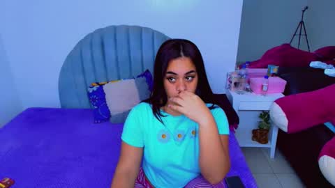 Snapshot of cami_bunnygirlx chatting on 24, 10, 2025 CAMI online show from 24, 10, 2025