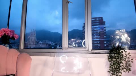 Camila cruz online show from 28, 12, 2024