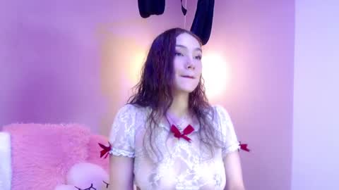 Cami online show from 4, 3, 2025