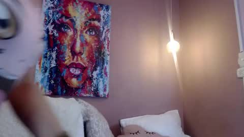 Cami online show from 7, 10, 2025