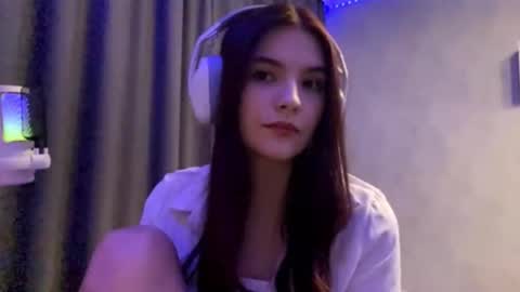 Hello My name is Rina  im new model here and little but shy but curious. online show from 8, 9, 2025