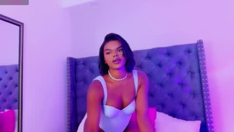 camiestrada online show from 30, 10, 2025