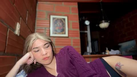 Snapshot of camii19y chatting on 22, 10, 2025 camii19y online show from 22, 10, 2025