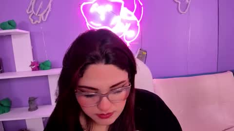 Snapshot of camiila_osorio chatting on 10, 11, 2025 Camila Osorio online show from 10, 11, 2025