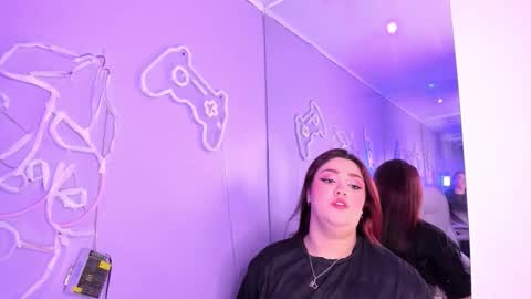 Snapshot of camiila_osorio chatting on 17, 11, 2025 Camila Osorio online show from 17, 11, 2025