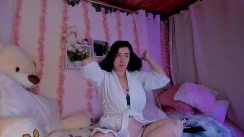 Camii Lopez online show from 5, 10, 2025
