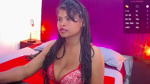 CamiilaReyes online show from 4, 2, 2025