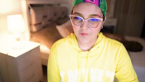 Camila buitrago online show from 10, 10, 2025