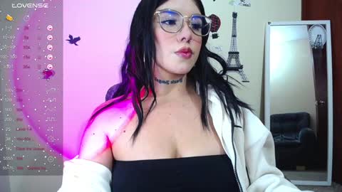 Snapshot of camila_pandora_ch chatting on 22, 1, 2025 Cami online show from 22, 1, 2025