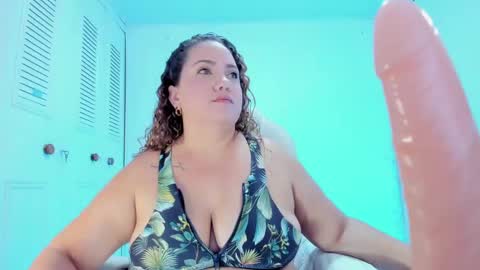 camilaa foxxx online show from 24, 1, 2025