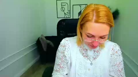 camilafatem online show from 9, 9, 2025