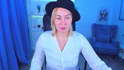 camilafatem online show from 14, 9, 2025
