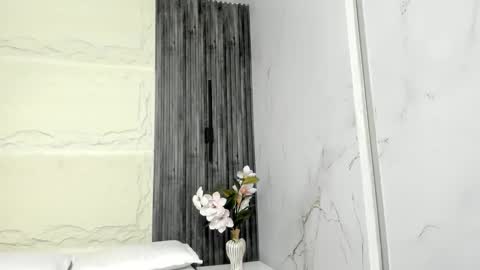 Camila  online show from 18, 10, 2025