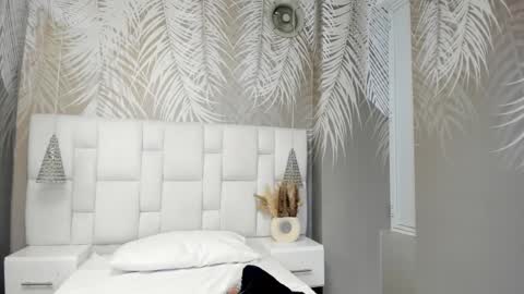 Camila  online show from 5, 2, 2026