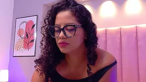 Snapshot of camilalevy chatting on 13, 11, 2025 Camila online show from 13, 11, 2025