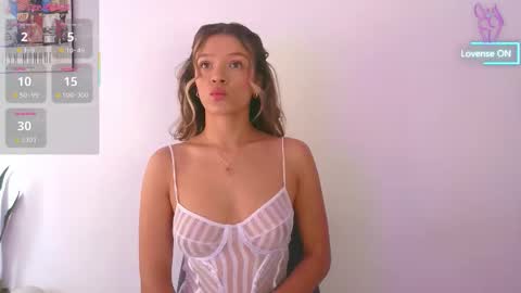 Camila Monroee  online show from 10, 10, 2025