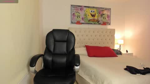 Snapshot of camileangel chatting on 5, 3, 2025 online show from 5, 3, 2025