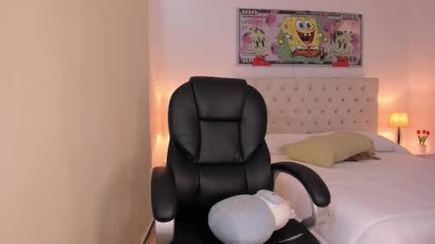 Snapshot of camileangel chatting on 7, 11, 2025 online show from 7, 11, 2025