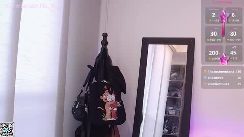 Snapshot of camille_666 chatting on 20, 10, 2025 Camille online show from 20, 10, 2025