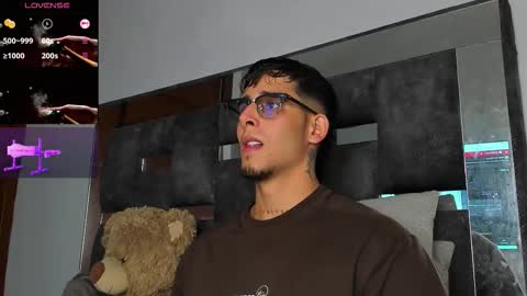   INDEPENDENT MODEL online show from 28, 10, 2025