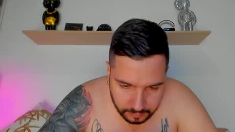 camilo_restrepo21 online show from 2, 10, 2025