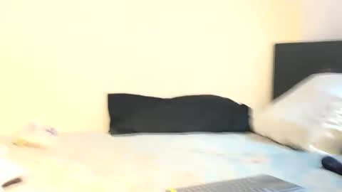 Snapshot of camiloex chatting on 7, 3, 2025 Camilo online show from 7, 3, 2025