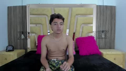 CamilowhiteS online show from 27, 2, 2025