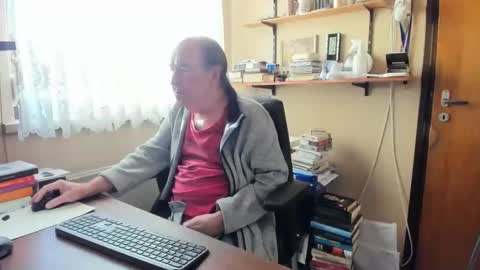 Cammee online show from 2, 2, 2025