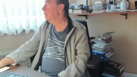 Cammee online show from 15, 2, 2025