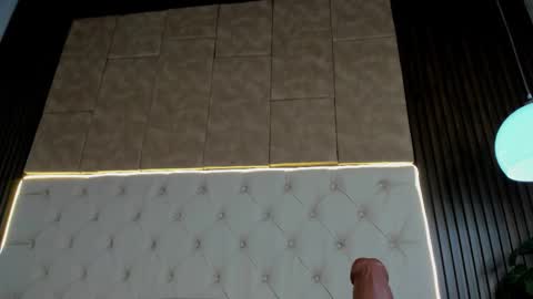 Snapshot of cammila_rosee chatting on 4, 12, 2025 Camila online show from 4, 12, 2025