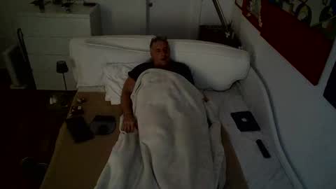 Snapshot of camunication chatting on 18, 2, 2025 camunication online show from 18, 2, 2025