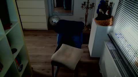 Snapshot of camunication chatting on 12, 9, 2025 camunication online show from 12, 9, 2025