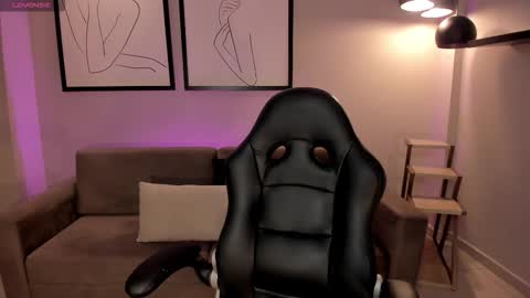  Candanse R  online show from 9, 9, 2025