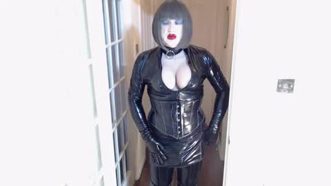 candi smokes online show from 21, 11, 2025