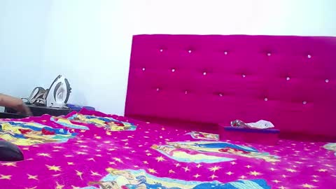 CANDY DUSTANO online show from 8, 3, 2025