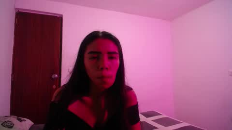 Candy  Grey online show from 20, 10, 2025