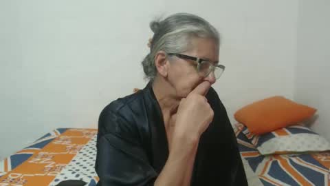 candy online show from 15, 2, 2025