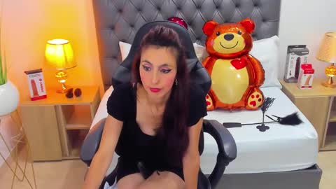 CANDY online show from 20, 2, 2025