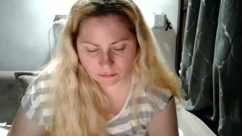Laura online show from 1, 3, 2025